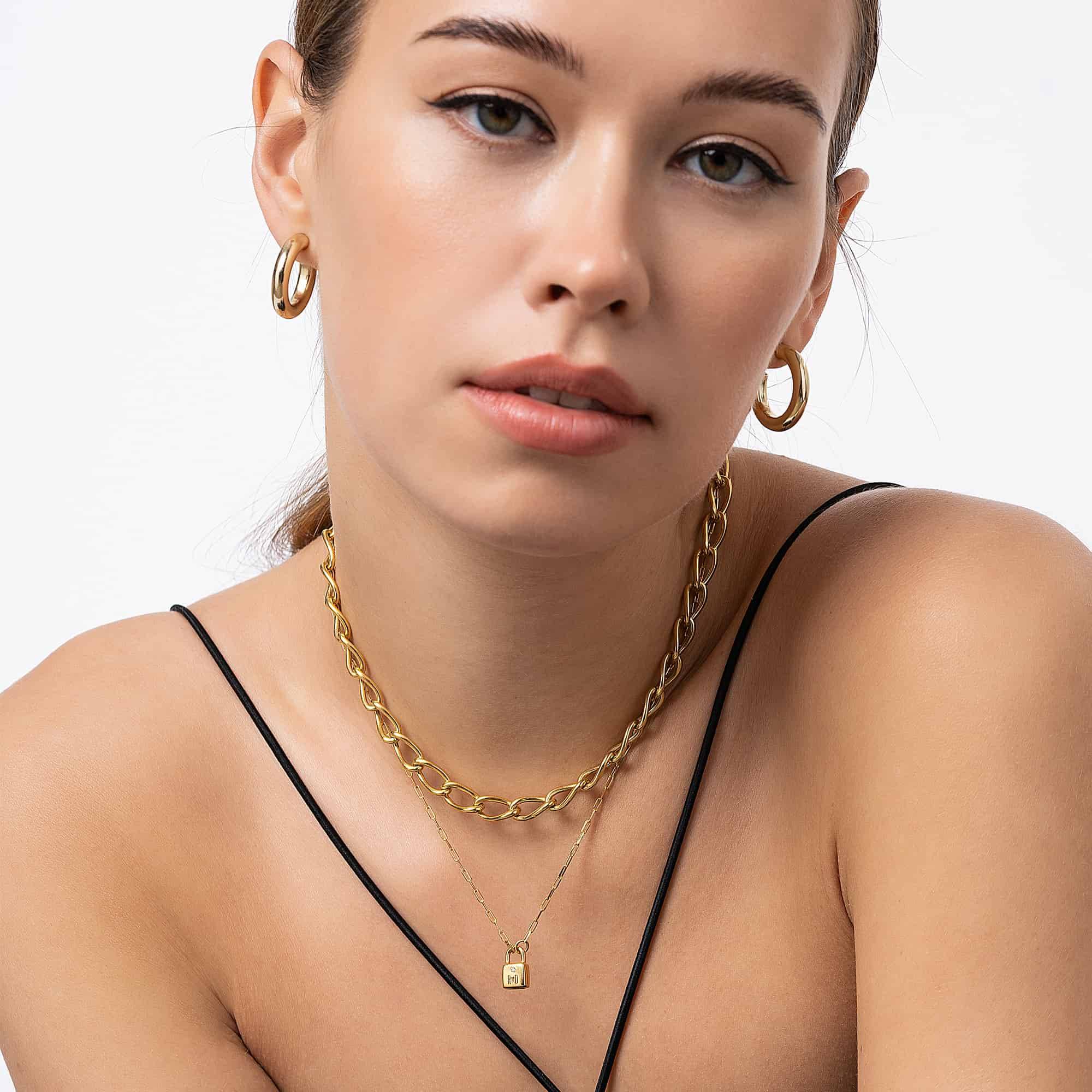 еуые 10K Yellow Gold Engraved Bar Necklace-2 product photo